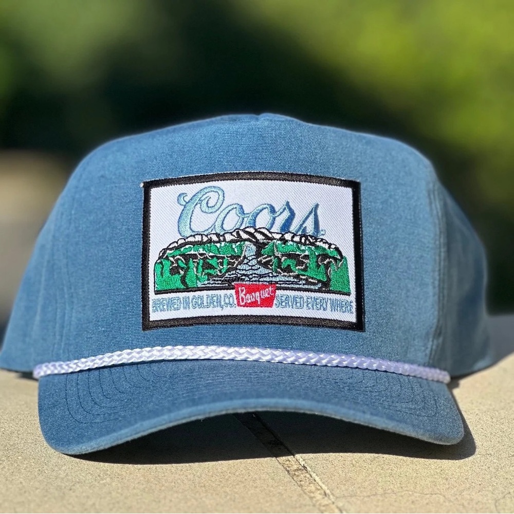 New unworn blue vintage Coors strapback rope hat